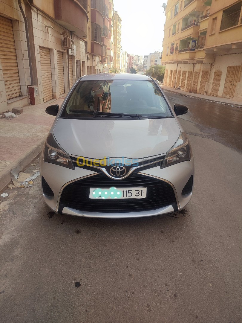 Toyota Yaris 2015 