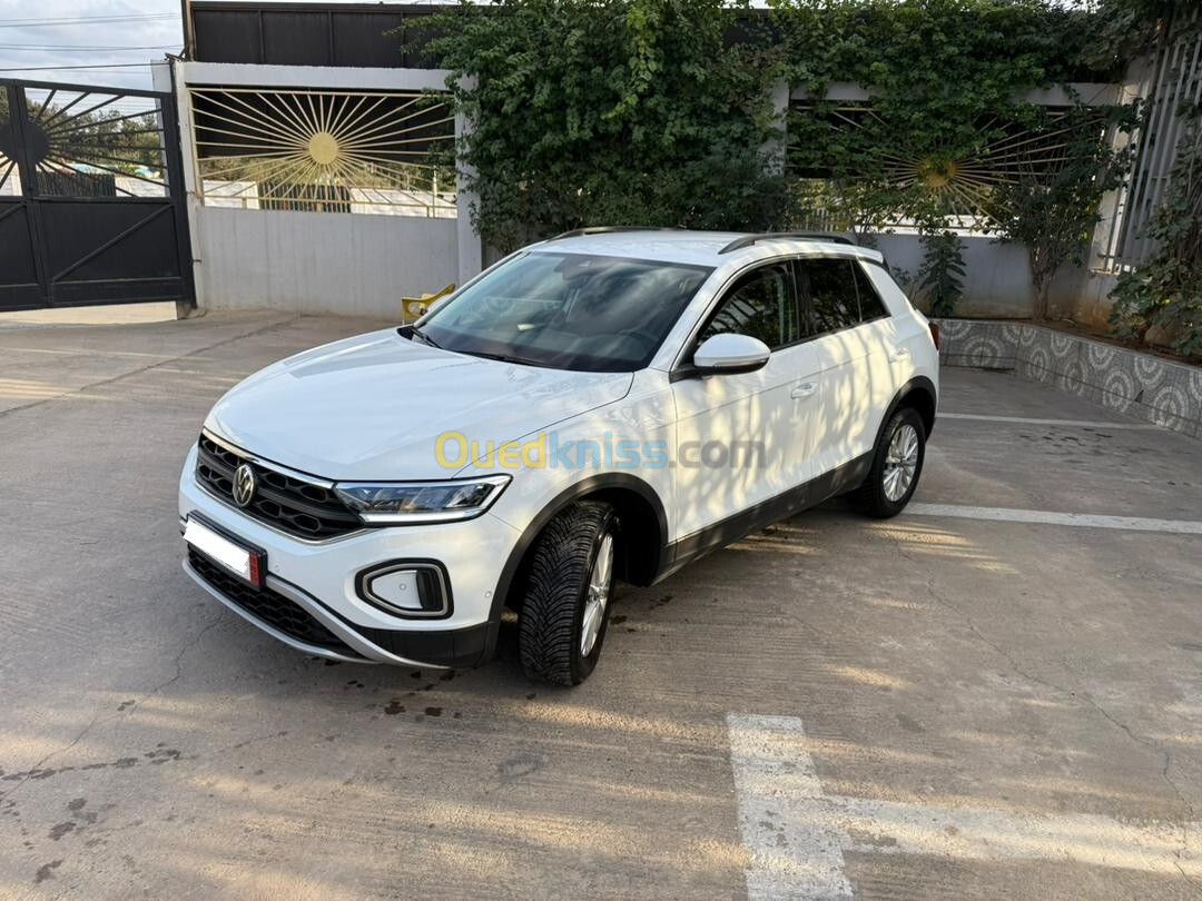 Volkswagen T-Roc 2022 Life