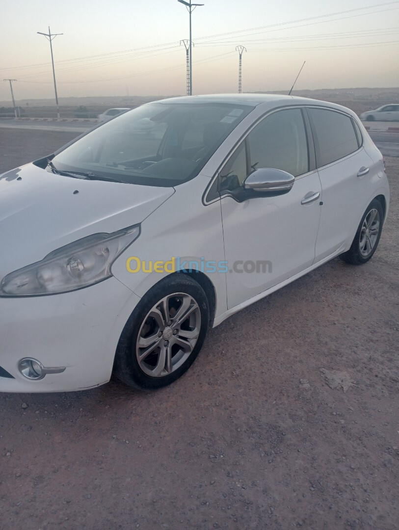 Peugeot 208 2013 Allure