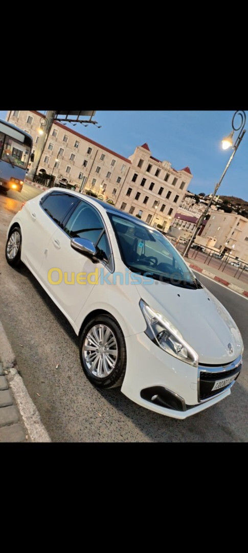 Peugeot 208 2019 Allure