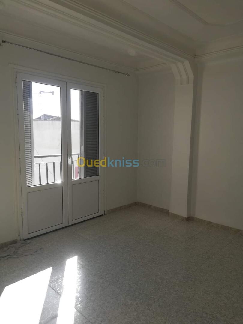 Location Appartement F4 Alger Bir mourad rais