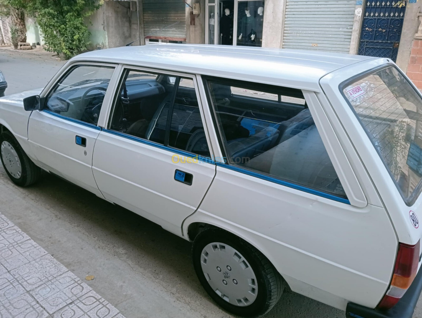 Peugeot 305 1986 305