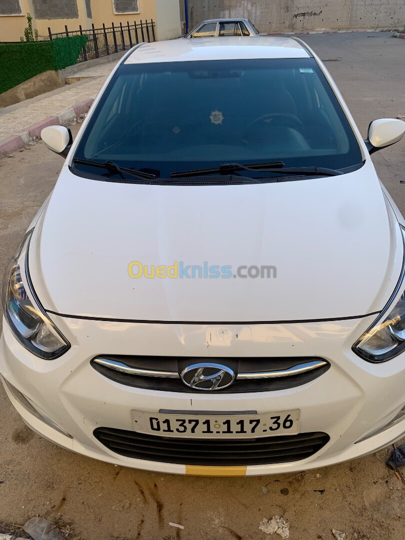 Hyundai Accent RB  4 portes 2017 Accent RB  4 portes