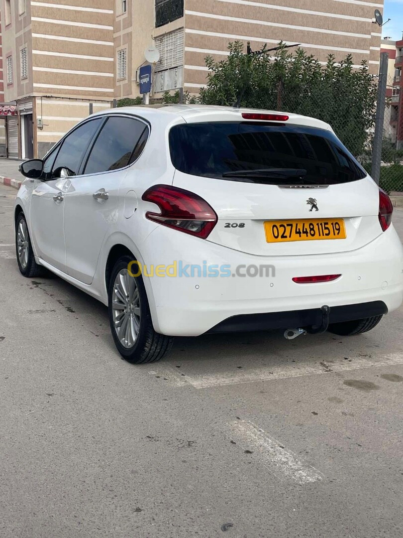 Peugeot 208 2015 208