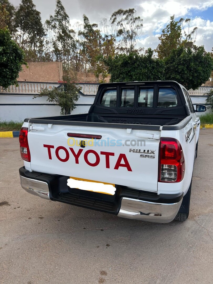 Toyota Hilux 2020 LEGEND DC 4x4