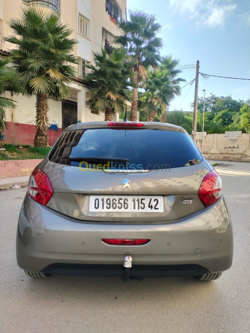 Peugeot 208 2015 Allure