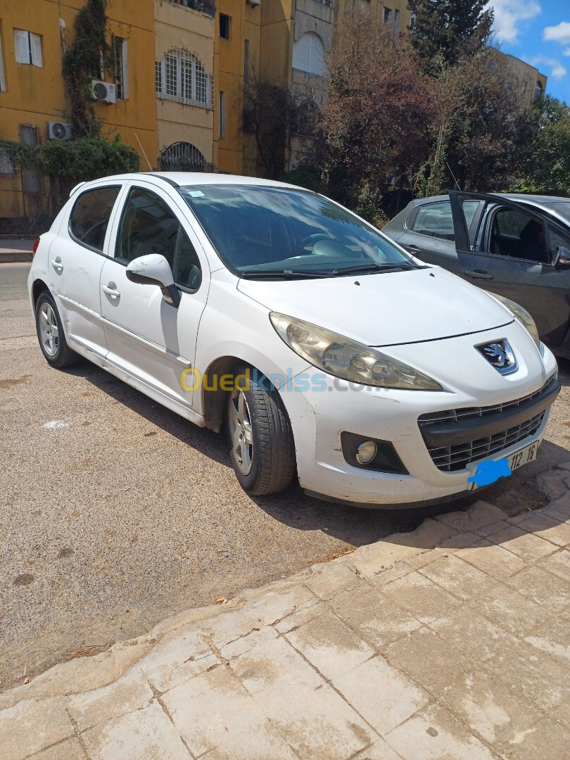 Peugeot 207 2012 