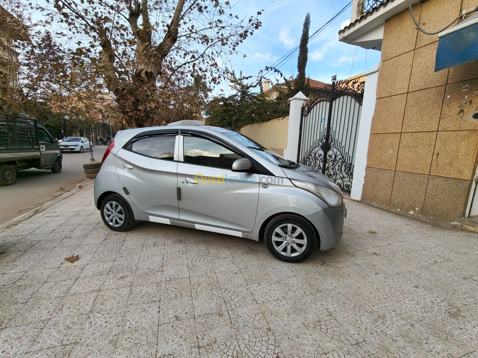 Hyundai EON 2012 EON