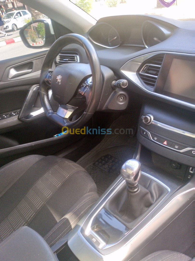 Peugeot 308 2015 Allure