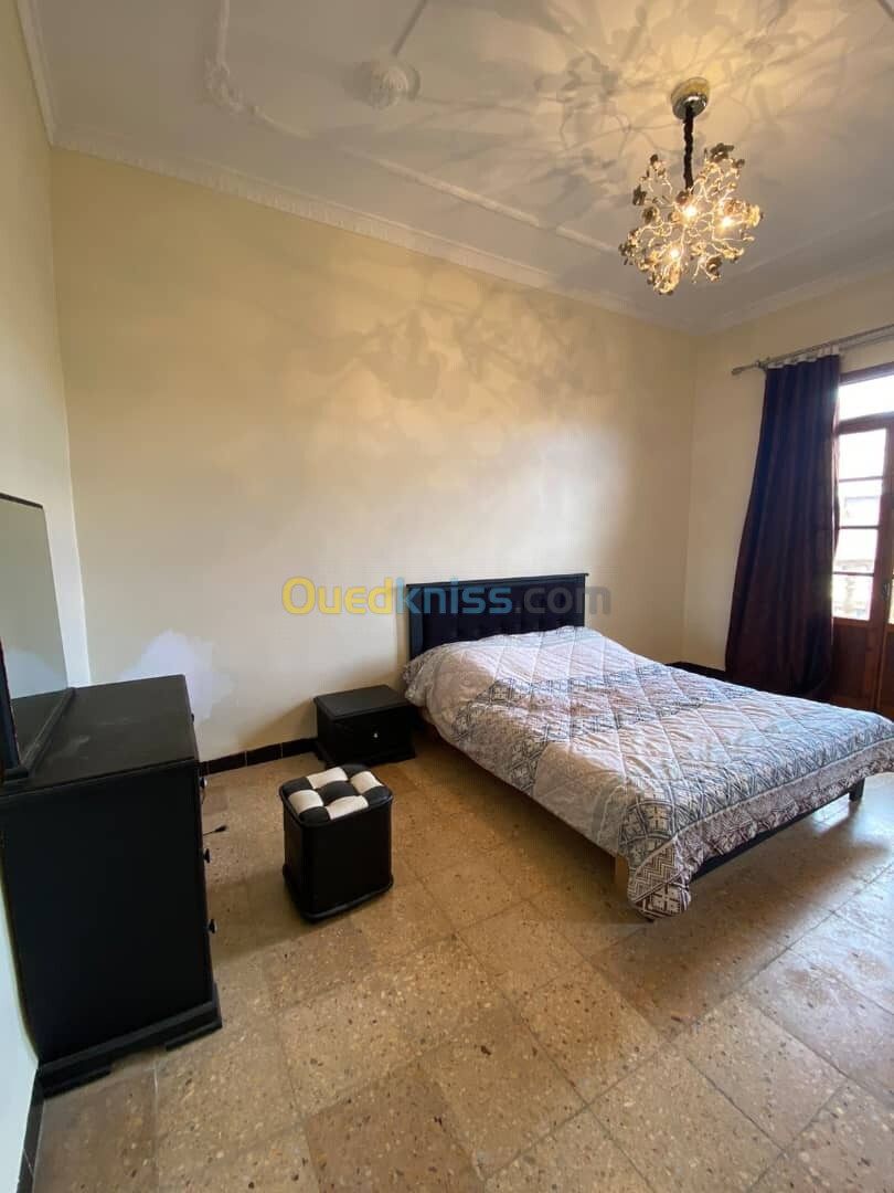 Location vacances Appartement F5 Alger El achour