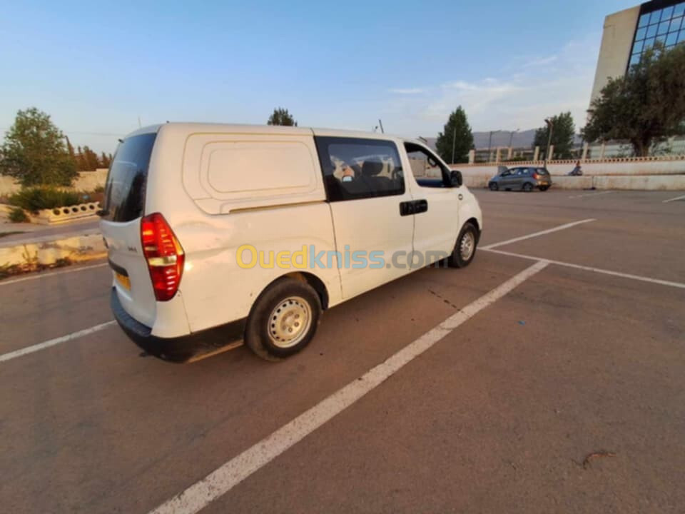 Hyundai H1 2011 Vitré 6 places