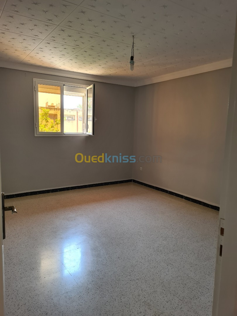 Location Appartement F4 Blida Larbaa