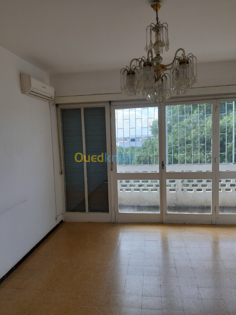 Location Appartement F4 Alger Kouba