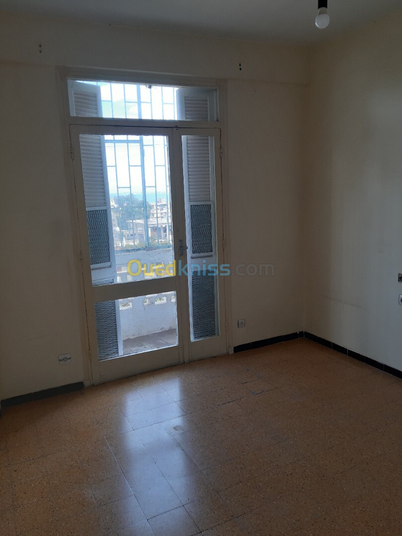 Location Appartement F4 Alger Kouba