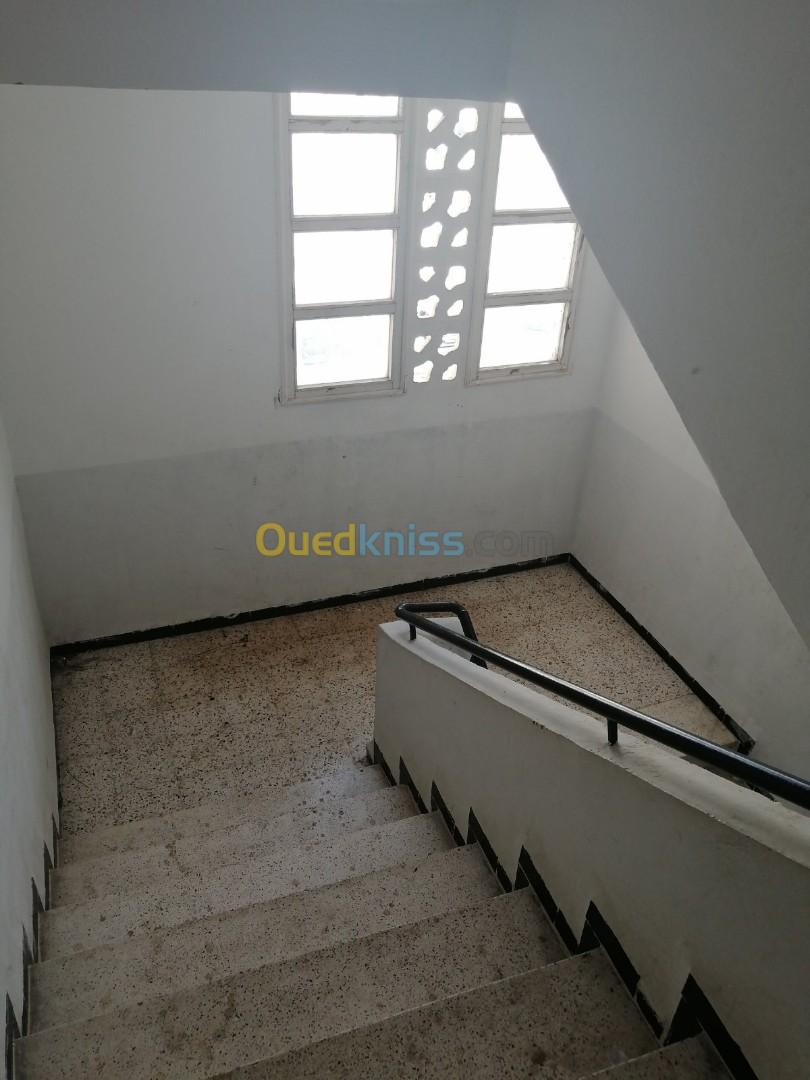 Vente Appartement F3 Béjaïa Souk el thenine