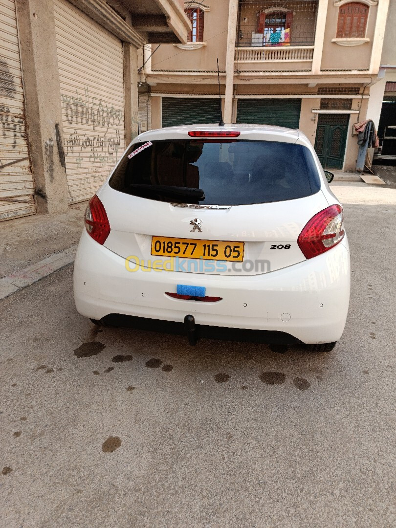 Peugeot 208 2015 Allure