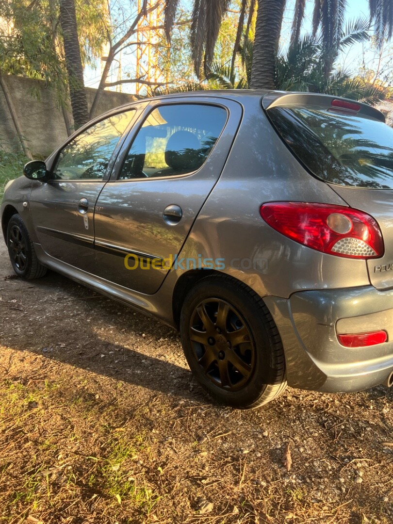 Peugeot 206 Plus 2011 206 Plus