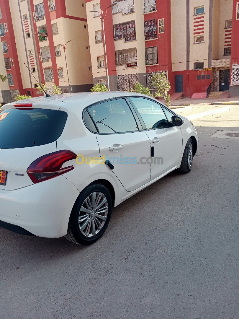 Peugeot 208 2018 Allure Facelift