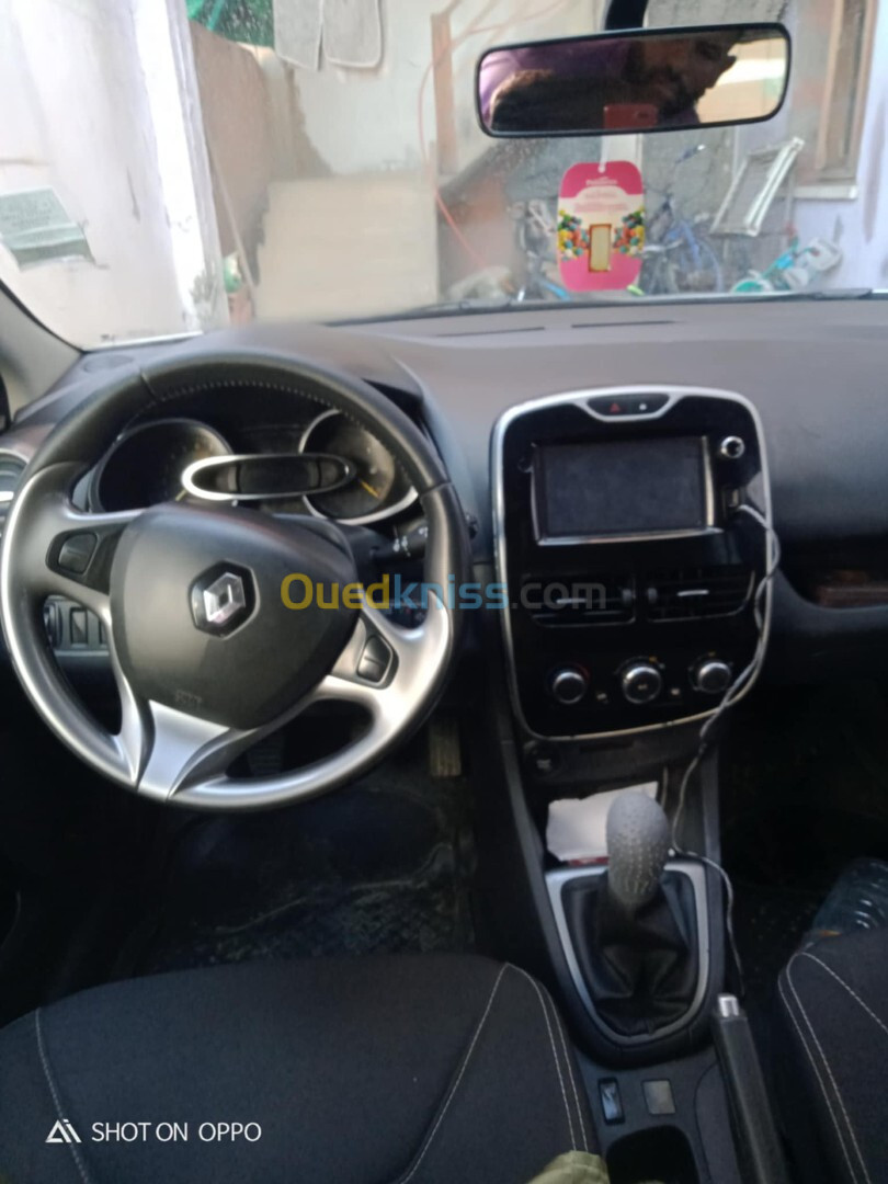 Renault Clio 4 2015 Limited 2