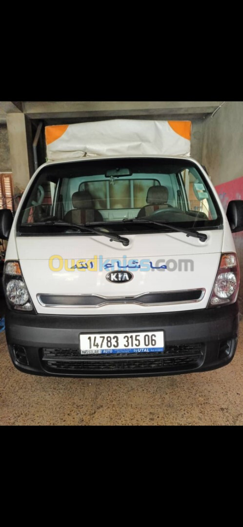 Kia K2700 2015