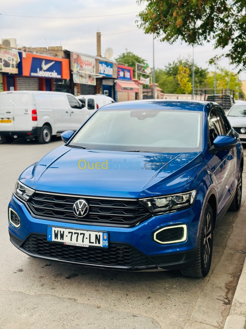 Volkswagen T-Roc 2021 Active