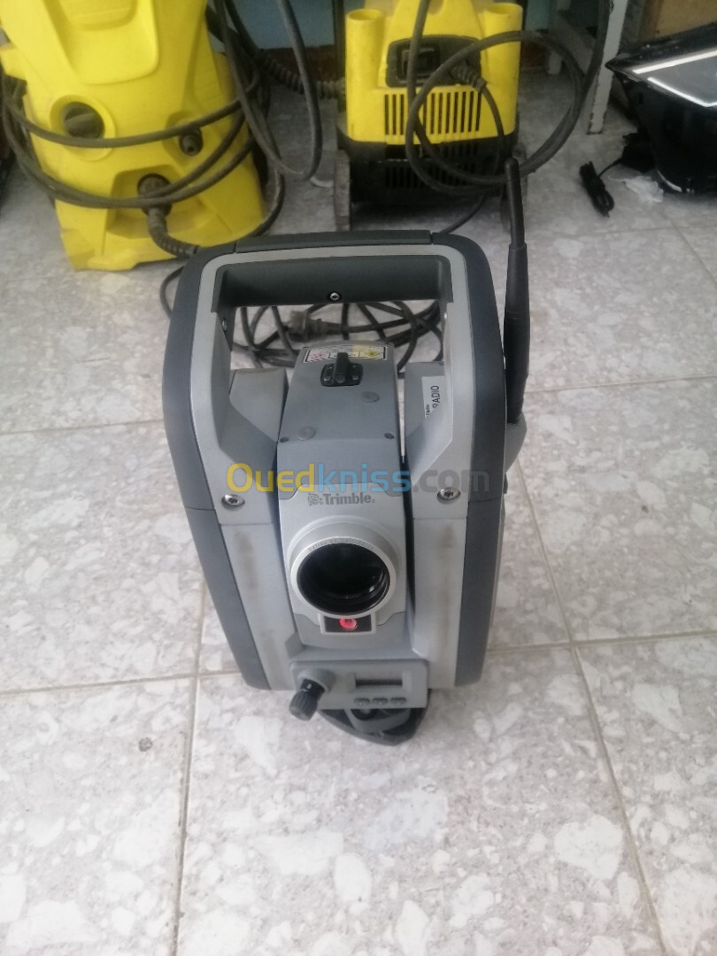 Trimble SPS730 Robotic Total Station 