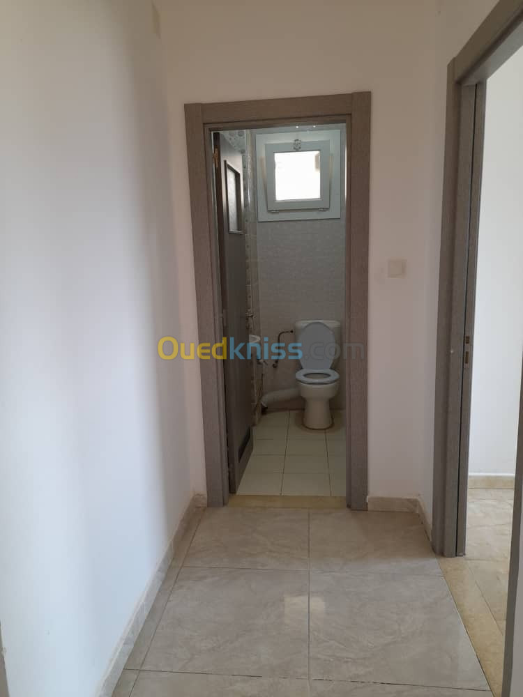 Location Appartement F4 Alger Souidania