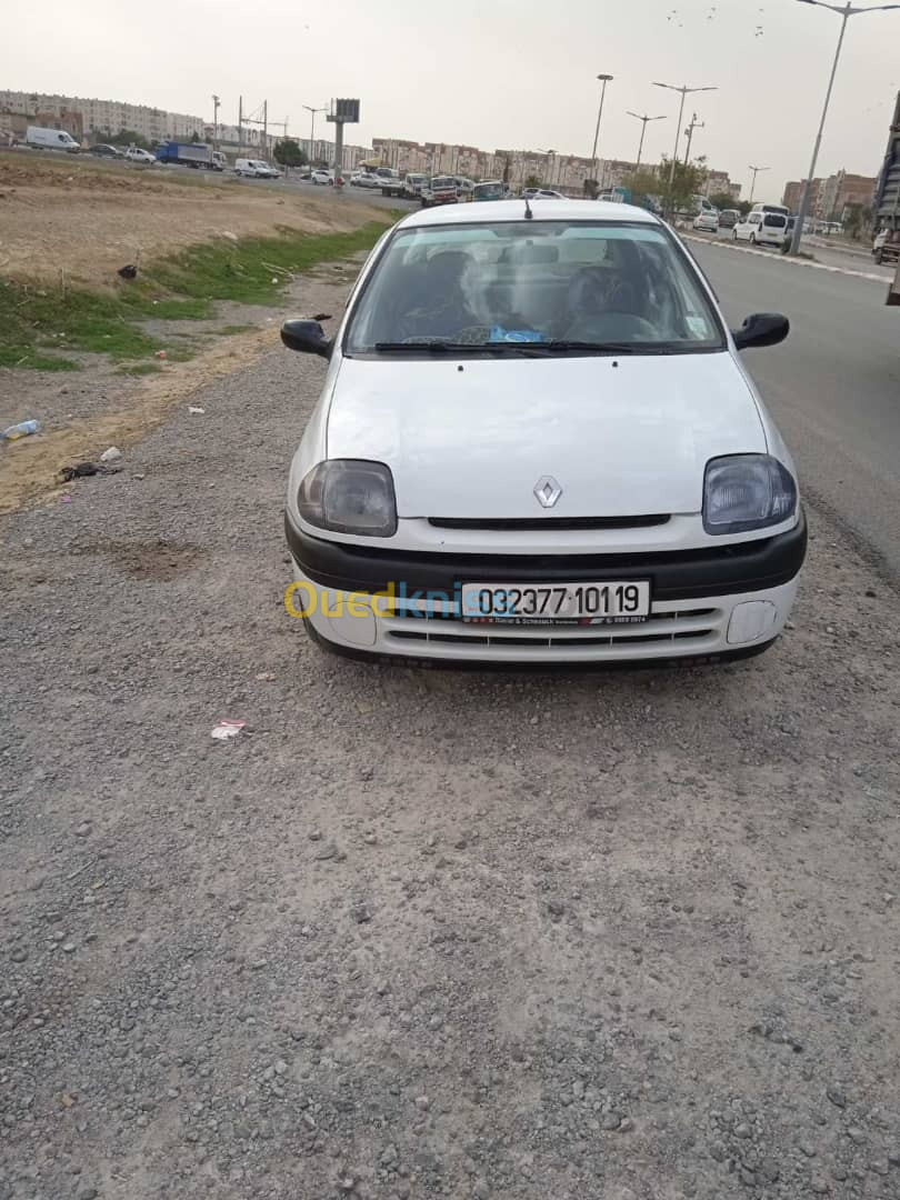 Renault Clio Classique 2001 