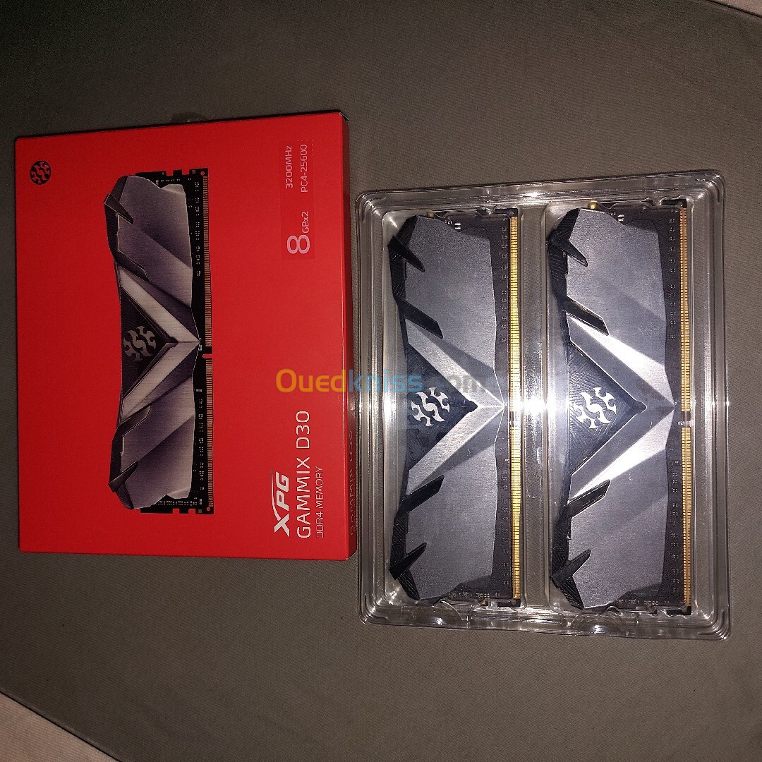 RAM XPG GAMMIX D30 DDR4 16gb (8x2) 3200MHz