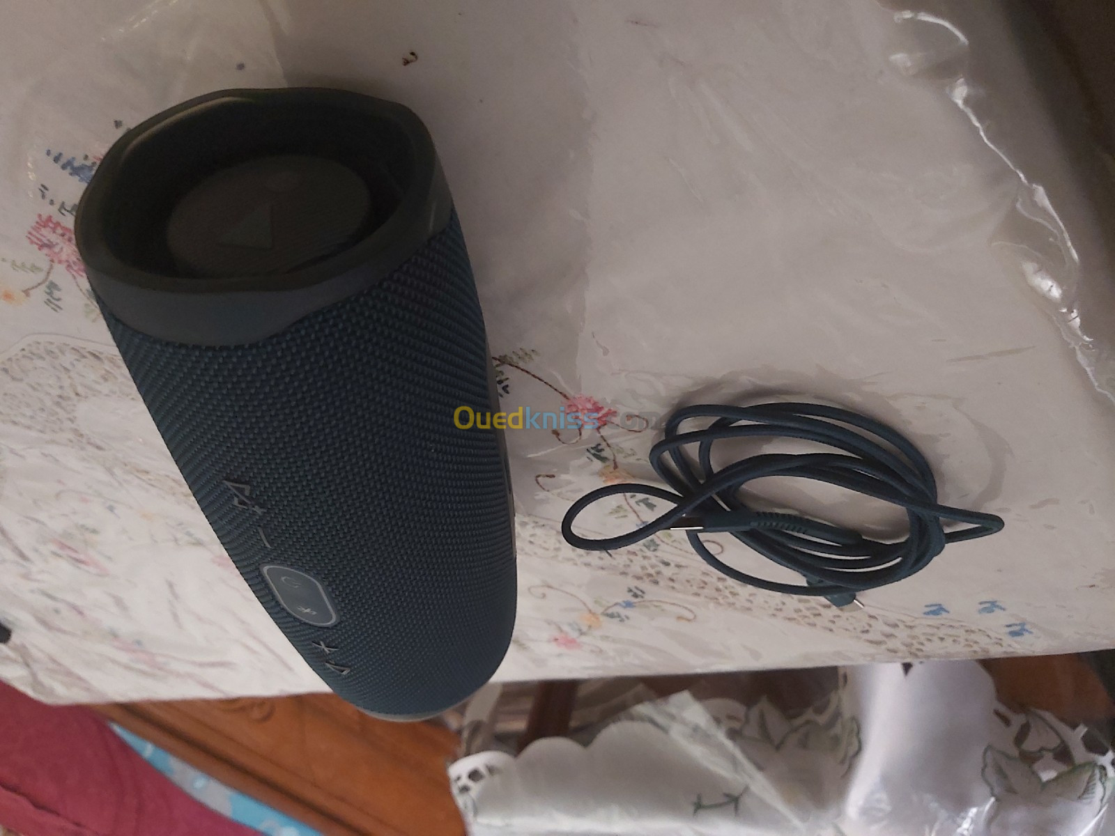 JBL charge4