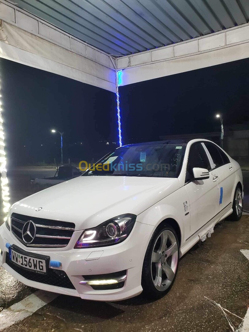 Mercedes Classe C 2015 250 AVANTGARDE Designo