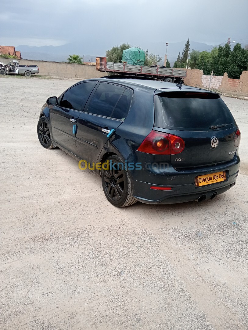 Volkswagen Golf 5 2006 R32