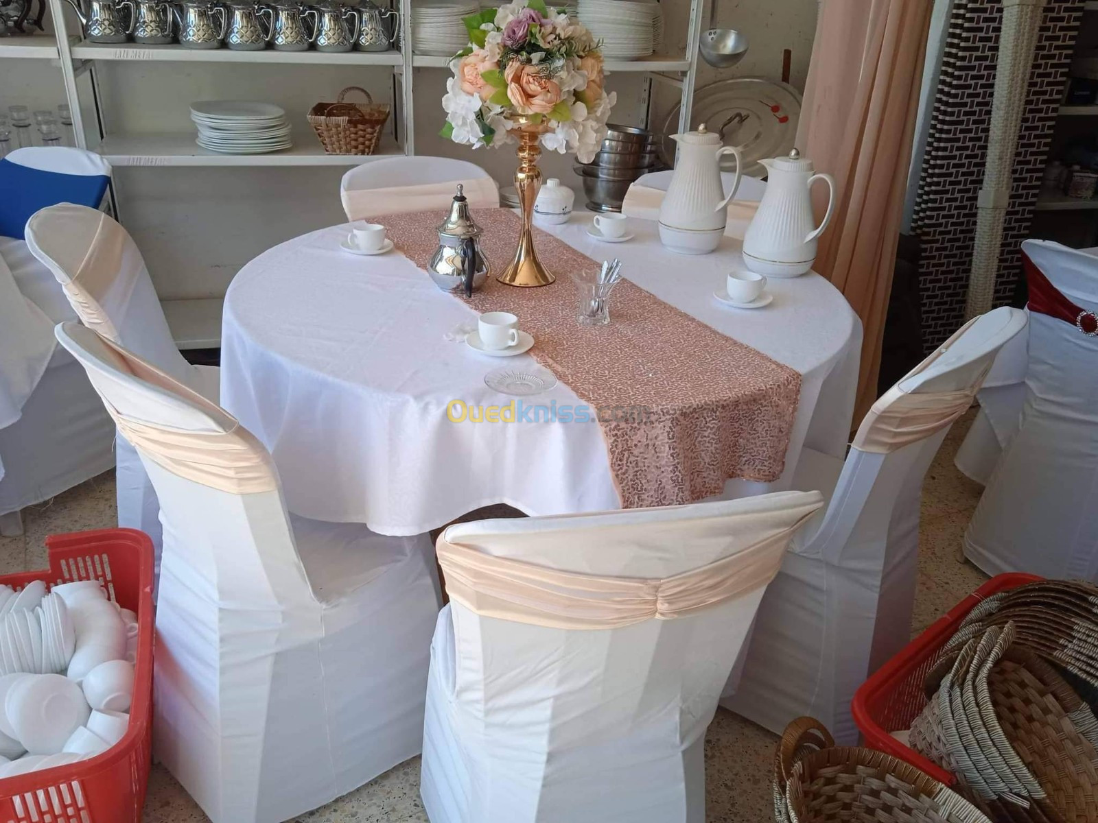 Location table et chaises et chapito et vaisselle pour tous vos fête 