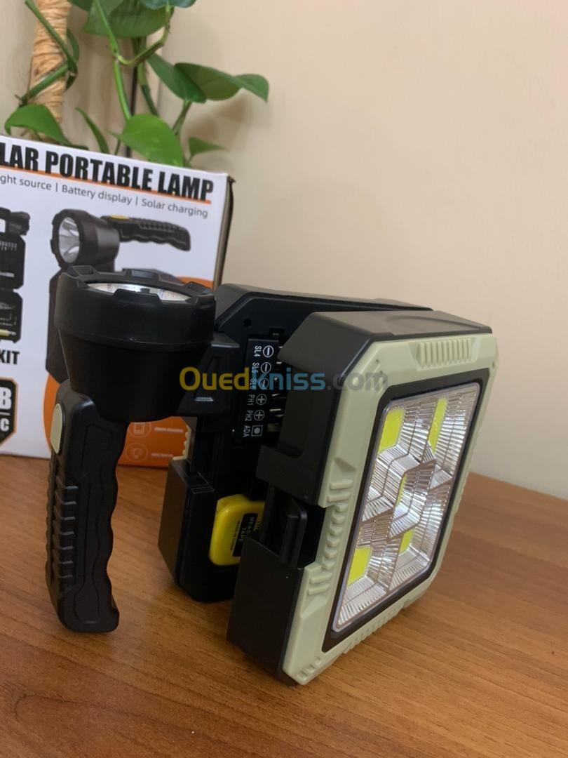 Lampe Solaire Portable Avec Kit de Tournevis et Outils