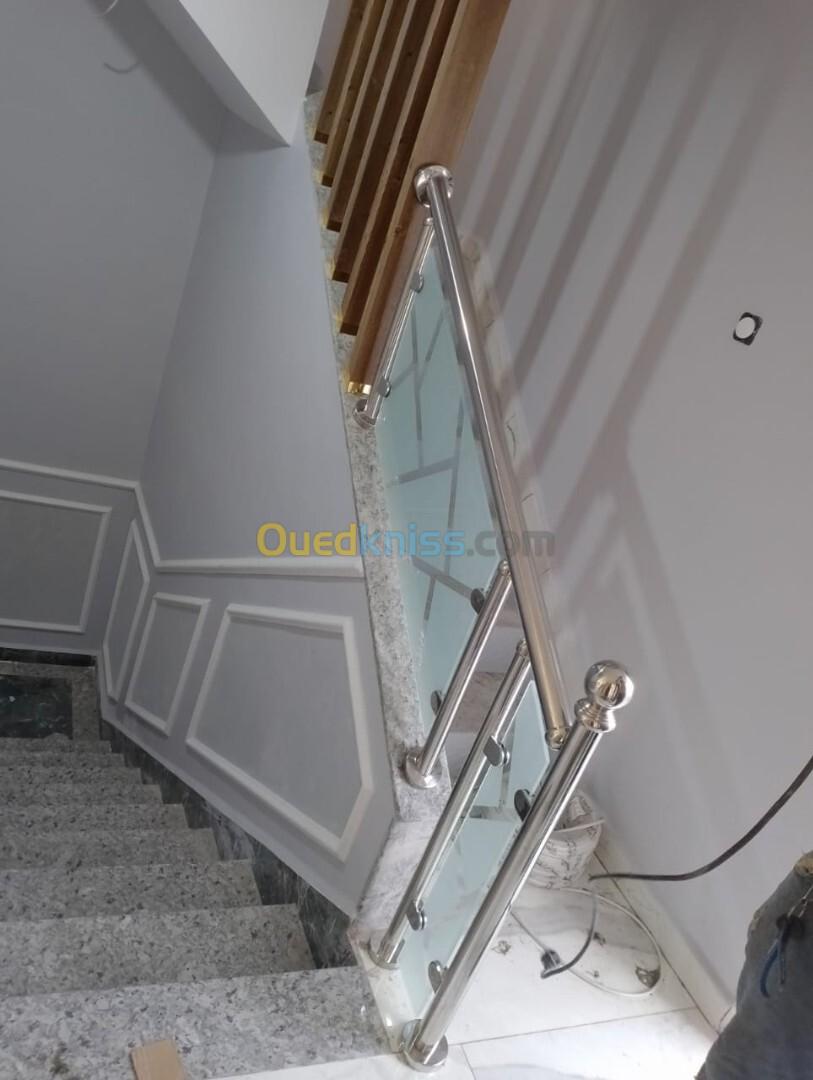 Rampe d'escalier inox en verre