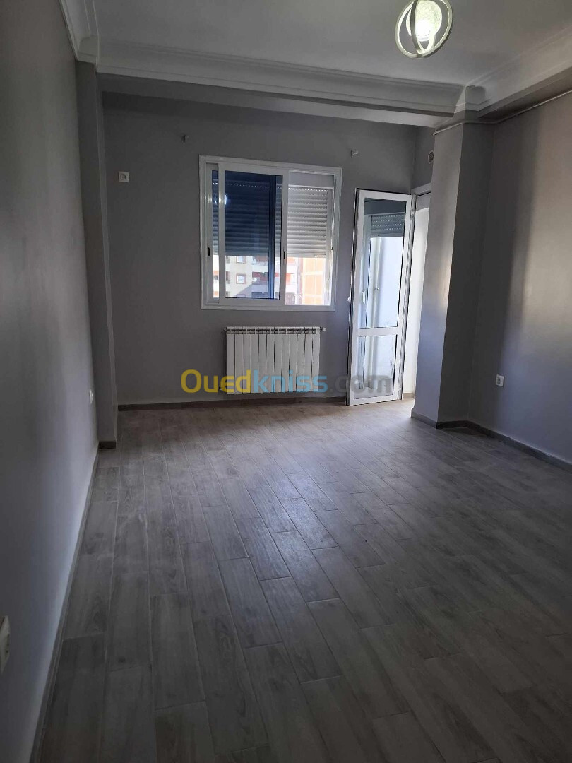 Location Appartement F4 Alger Bordj el kiffan