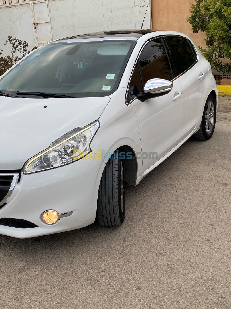 Peugeot 208 2014 Allure