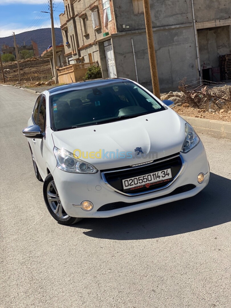 Peugeot 208 2014 Allure