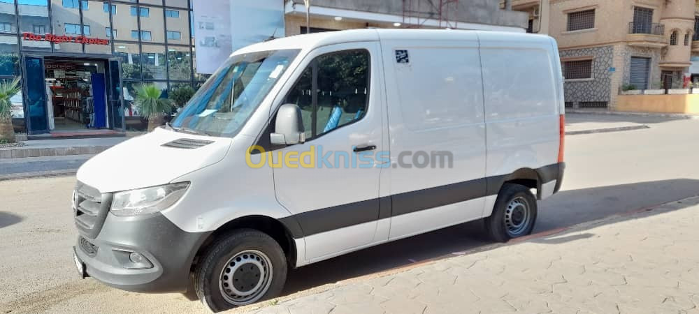 Mercedes SPRINTER 2021