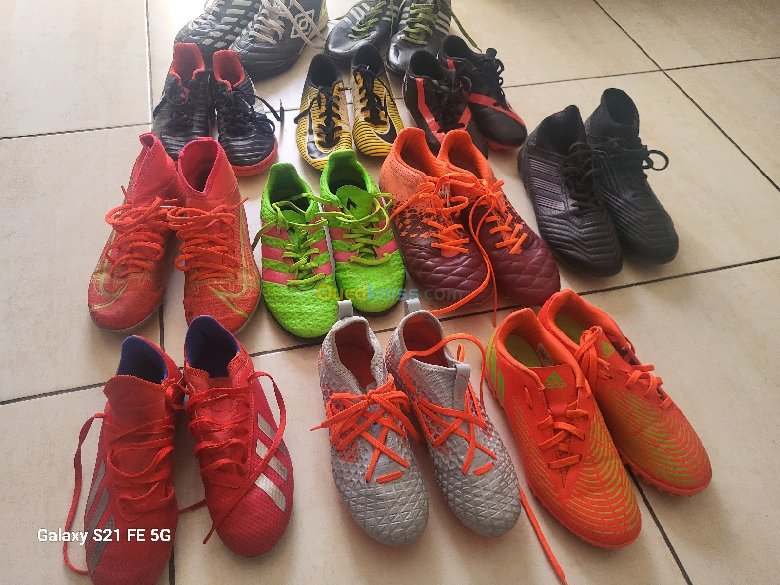 Lot de chaussures de foot 