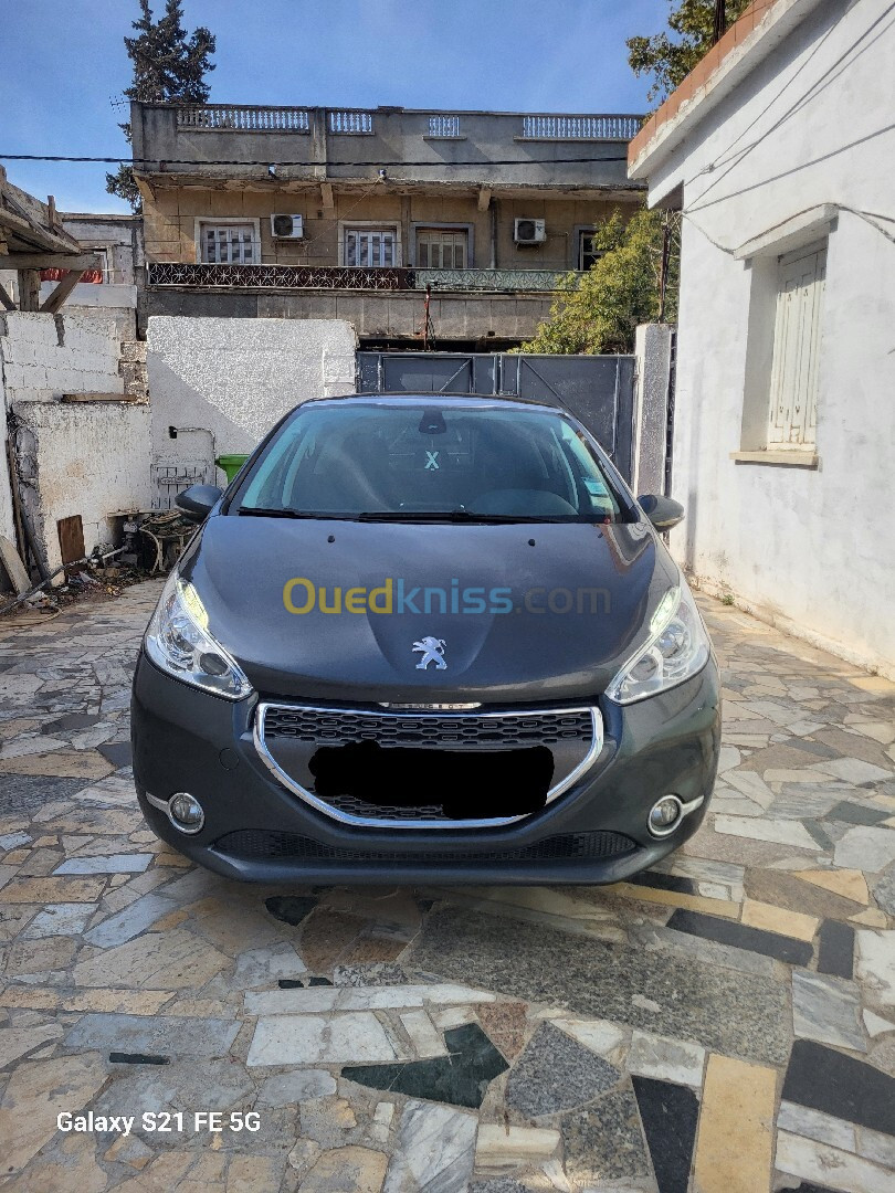 Peugeot 208 2012 Allure