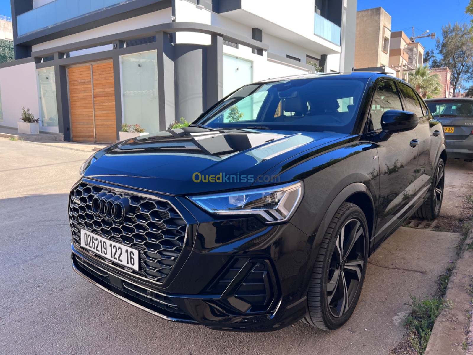 Audi Q3 2022 Black edition