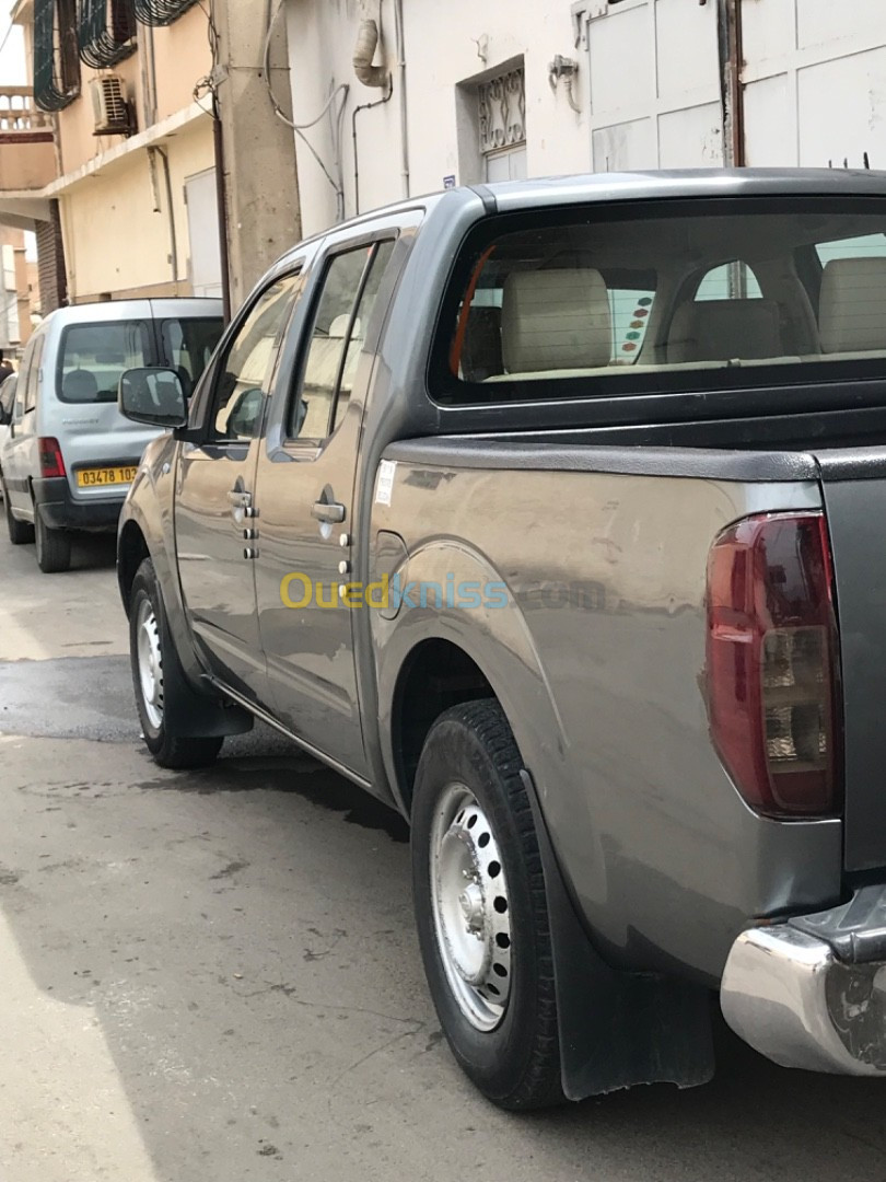 Suzuki Navara 2011 Navara