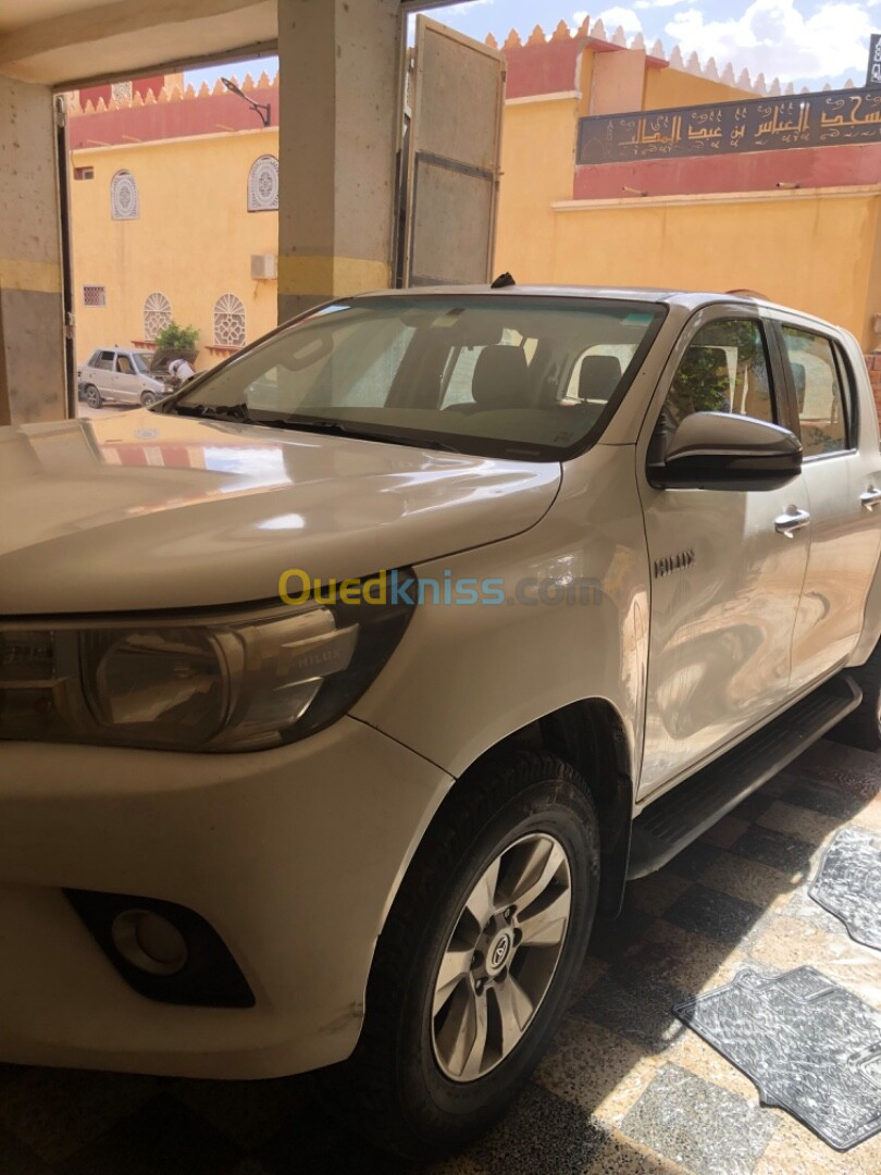 Toyota Hilux 2016 LEGEND DC 4x4 Pack Luxe