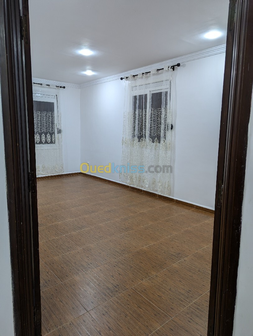 Location Niveau De Villa F2 Alger Draria