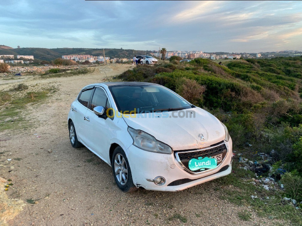 Peugeot 208 2013 Allure