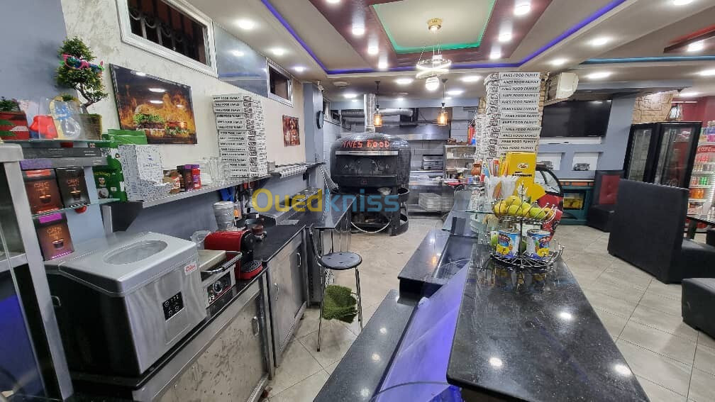 عتاد بيتزيريا ومطعم للبيع matériels pizzeria et restaurant à vendre 