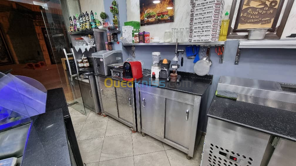 عتاد بيتزيريا ومطعم للبيع matériels pizzeria et restaurant à vendre 