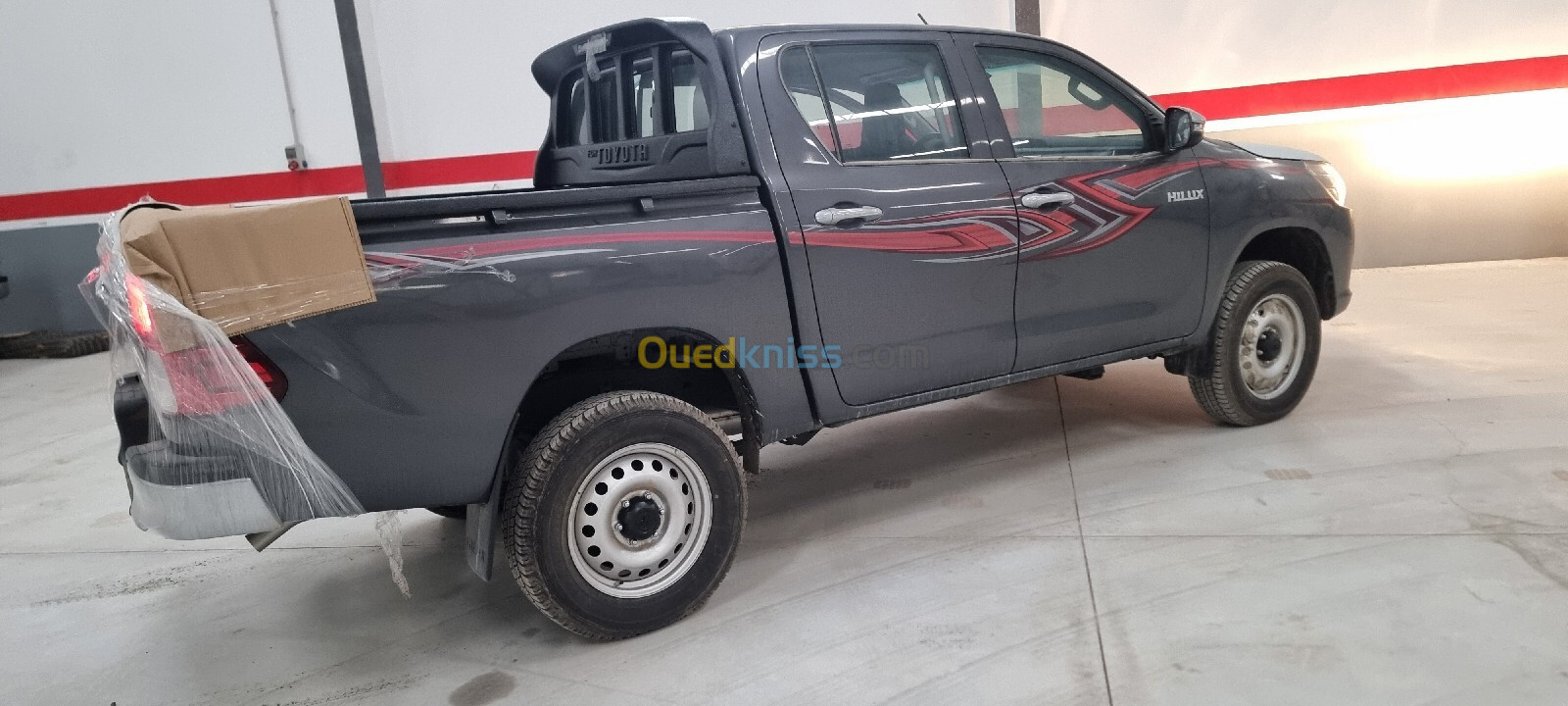 Toyota HILUX 2024 سلوقية بالدوفلوك