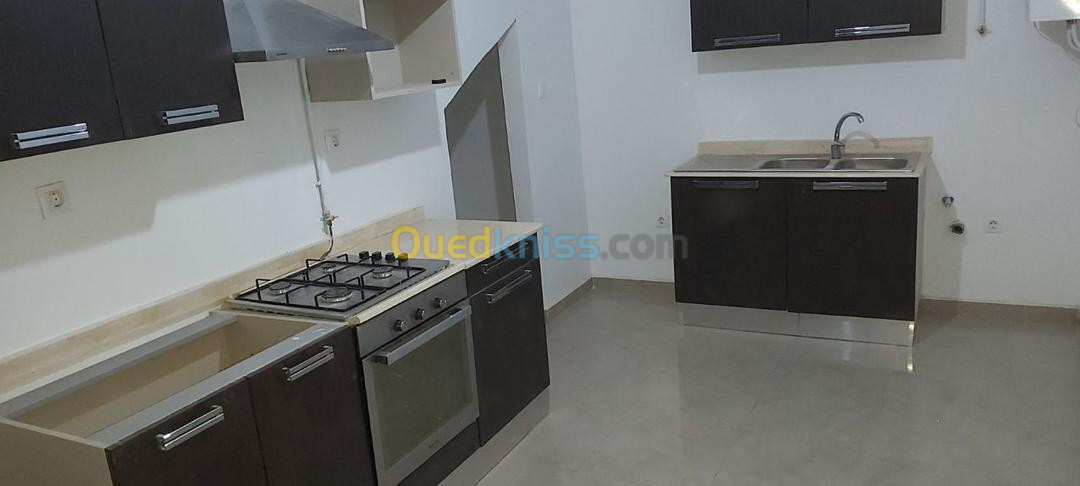 Location Appartement F5 Tipaza Kolea